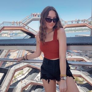 Meet your Posher, Marina